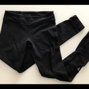 Ivivva leggings in black size 10